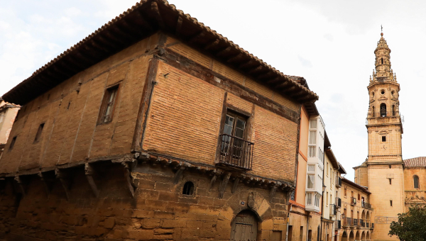 Casona de la Plaza (Briones)